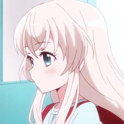 蟒蛇吞鸡后被卡鸡笼